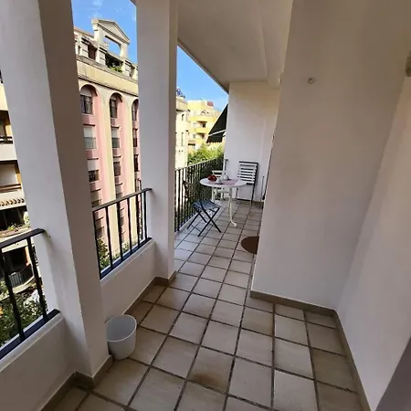 Solar Apartment *